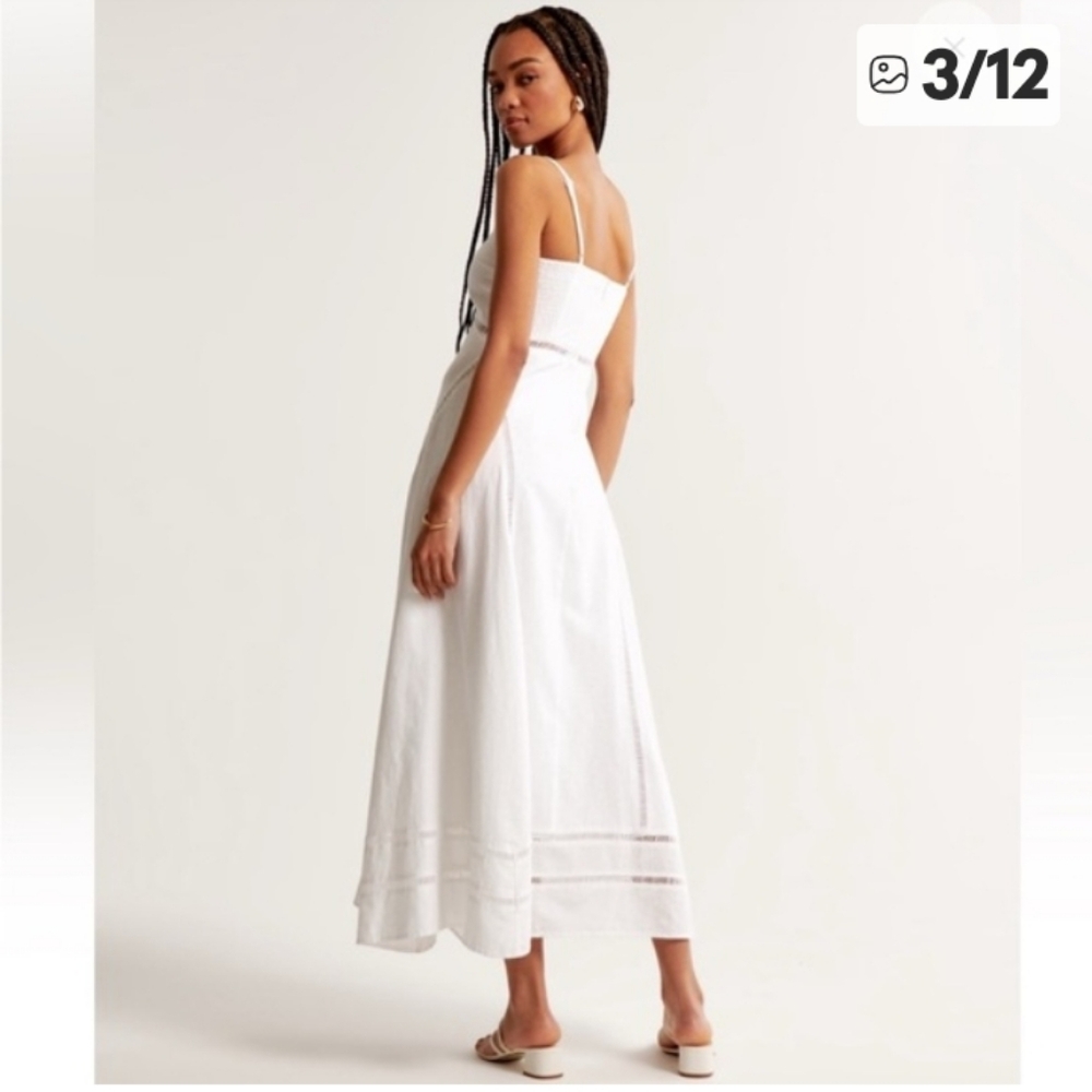 Abercrombie & Fitch White Maxi Dress with Front Keyhole - Picture 3 of 13